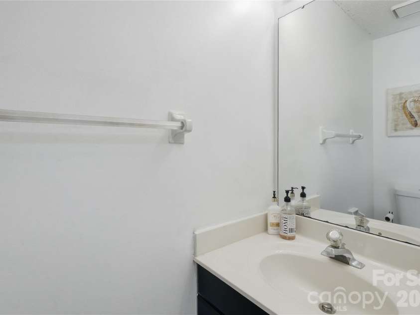 9678 Old Gate Drive, Charlotte, NC 28105.  MLS# CAR4429048, YatesRealty ID 55731. 