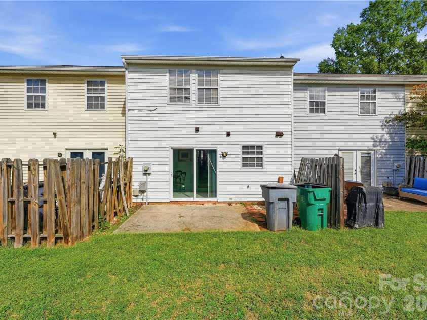 9678 Old Gate Drive, Charlotte, NC 28105.  MLS# CAR4429048, YatesRealty ID 55731. 