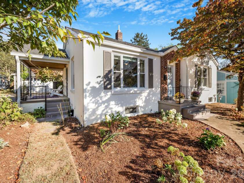 72 Fairfax Avenue, Asheville, NC 28806.  MLS# CAR4428977, YatesRealty ID 55732. COme see for yourself!