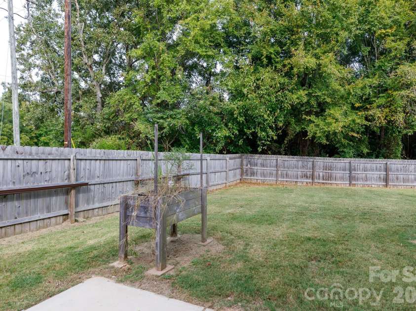 111 Austen Lakes Drive, York, SC 29745.  MLS# CAR4428398, YatesRealty ID 55734. 