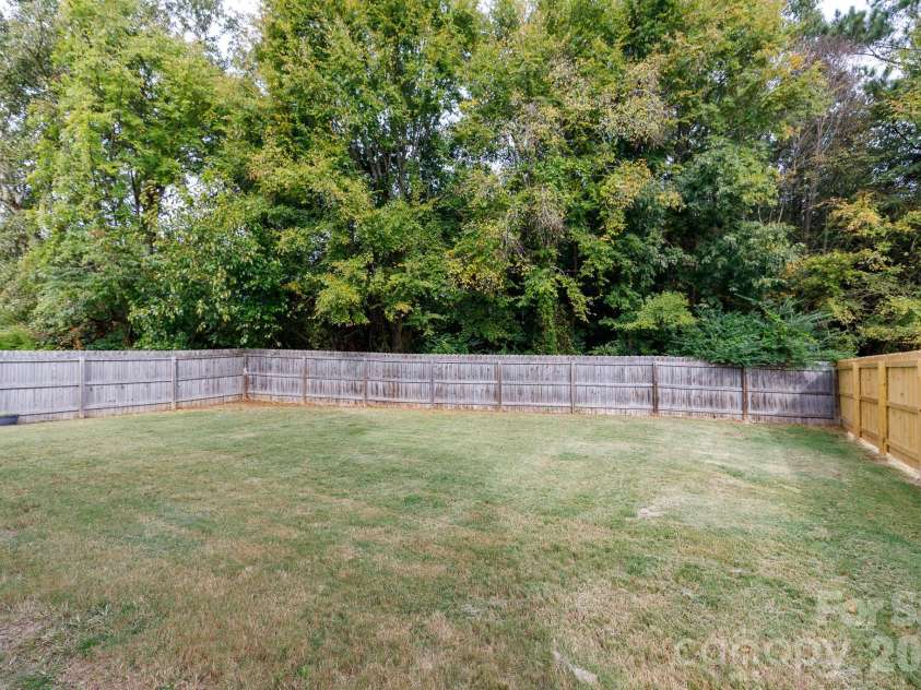 111 Austen Lakes Drive, York, SC 29745.  MLS# CAR4428398, YatesRealty ID 55734. 