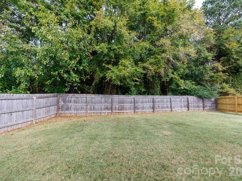 111 Austen Lakes Drive, York, SC 29745.  MLS# CAR4428398, YatesRealty ID 55734. 