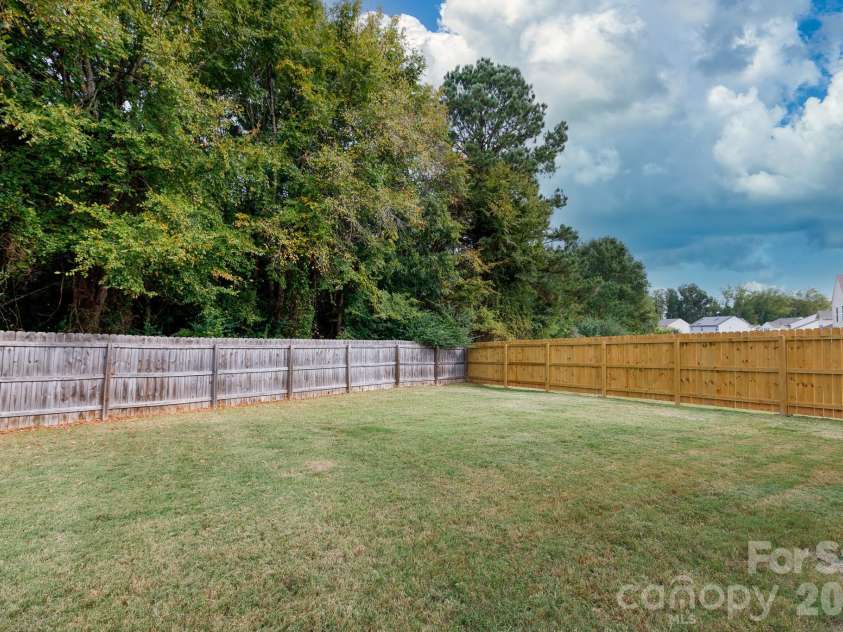 111 Austen Lakes Drive, York, SC 29745.  MLS# CAR4428398, YatesRealty ID 55734. 