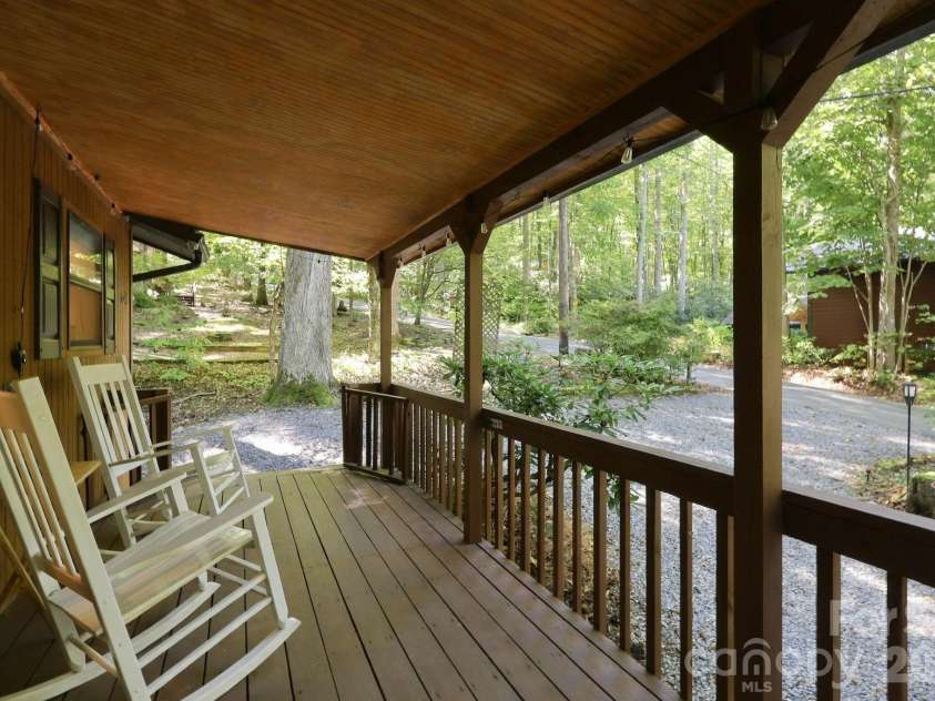 643 Timberline Drive, Maggie Valley, NC 28751.  MLS# CAR4428278, YatesRealty ID 55735. 