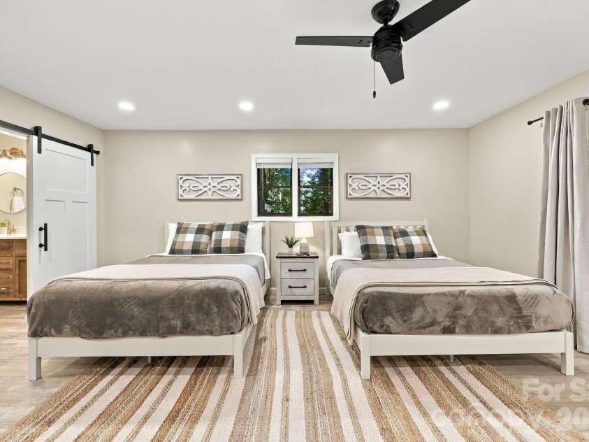643 Timberline Drive, Maggie Valley, NC 28751.  MLS# CAR4428278, YatesRealty ID 55735. 