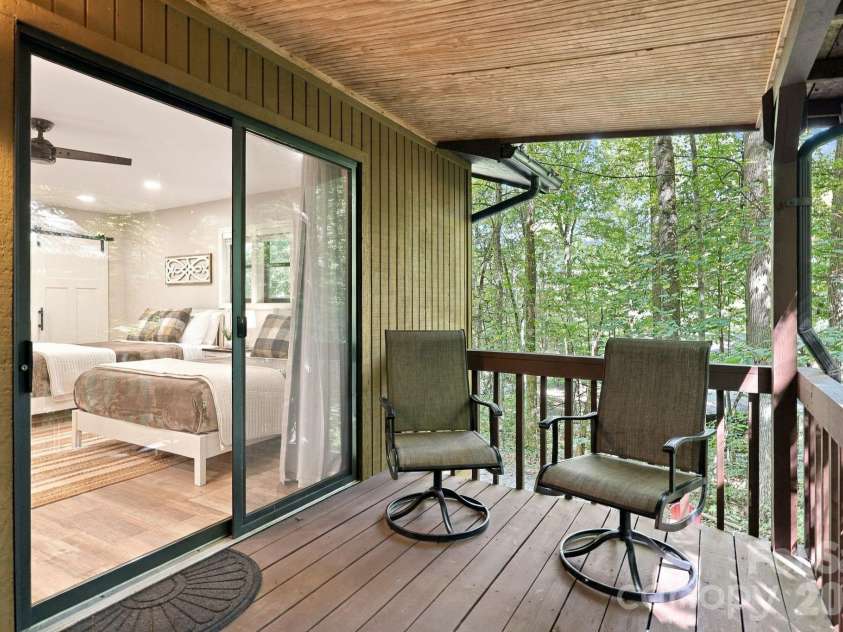 643 Timberline Drive, Maggie Valley, NC 28751.  MLS# CAR4428278, YatesRealty ID 55735. 