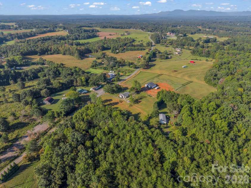 923 Green Creek Drive, Columbus, NC 28722.  MLS# CAR4426604, YatesRealty ID 55736. 