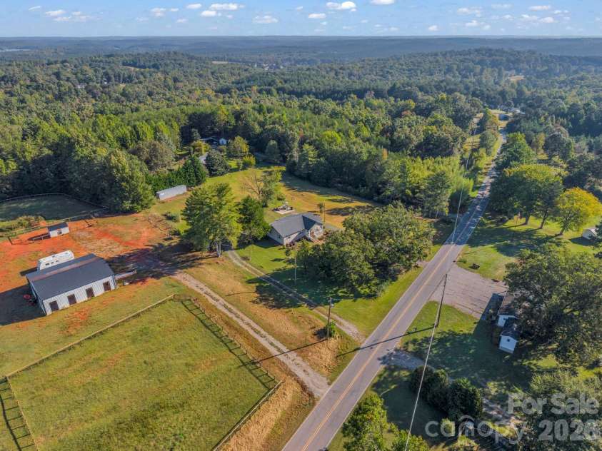 923 Green Creek Drive, Columbus, NC 28722.  MLS# CAR4426604, YatesRealty ID 55736. 