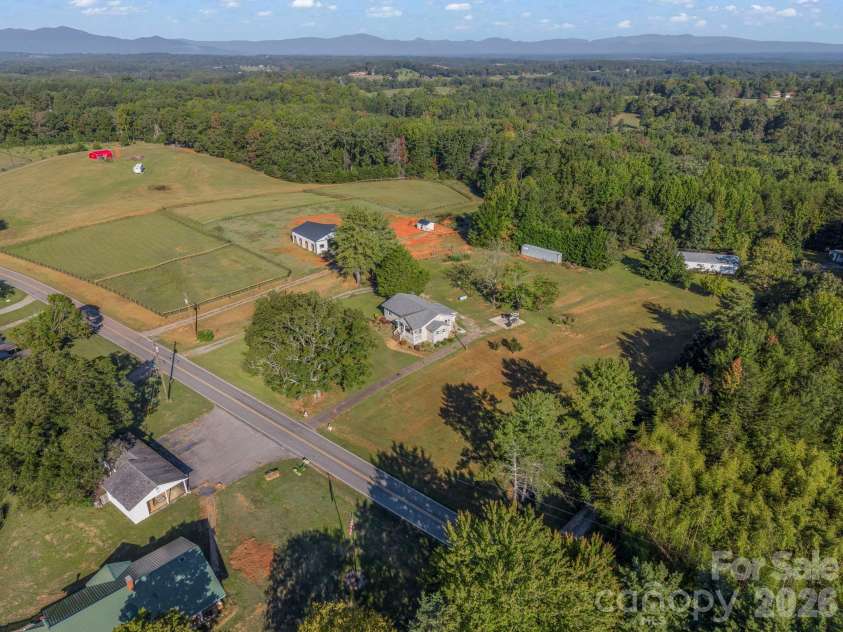 923 Green Creek Drive, Columbus, NC 28722.  MLS# CAR4426604, YatesRealty ID 55736. 