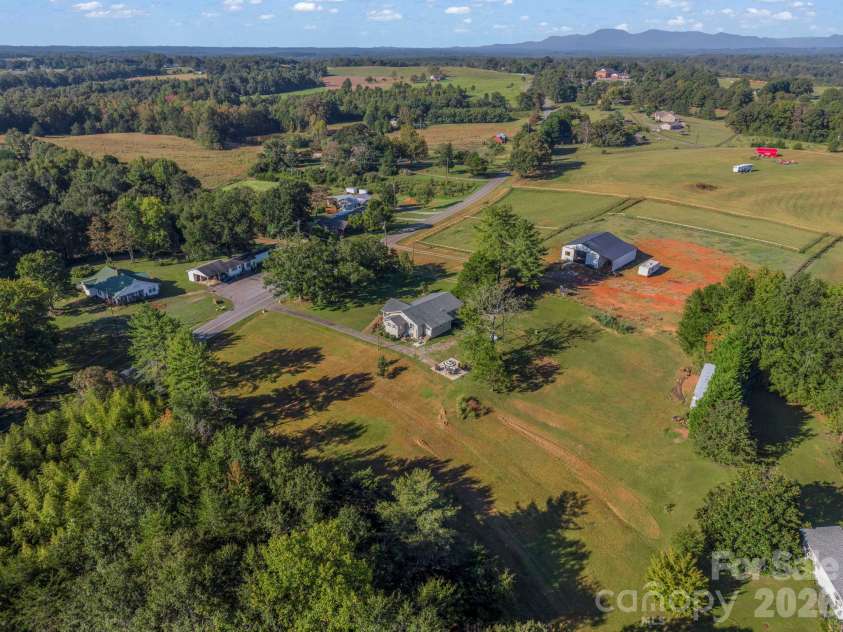 923 Green Creek Drive, Columbus, NC 28722.  MLS# CAR4426604, YatesRealty ID 55736. 
