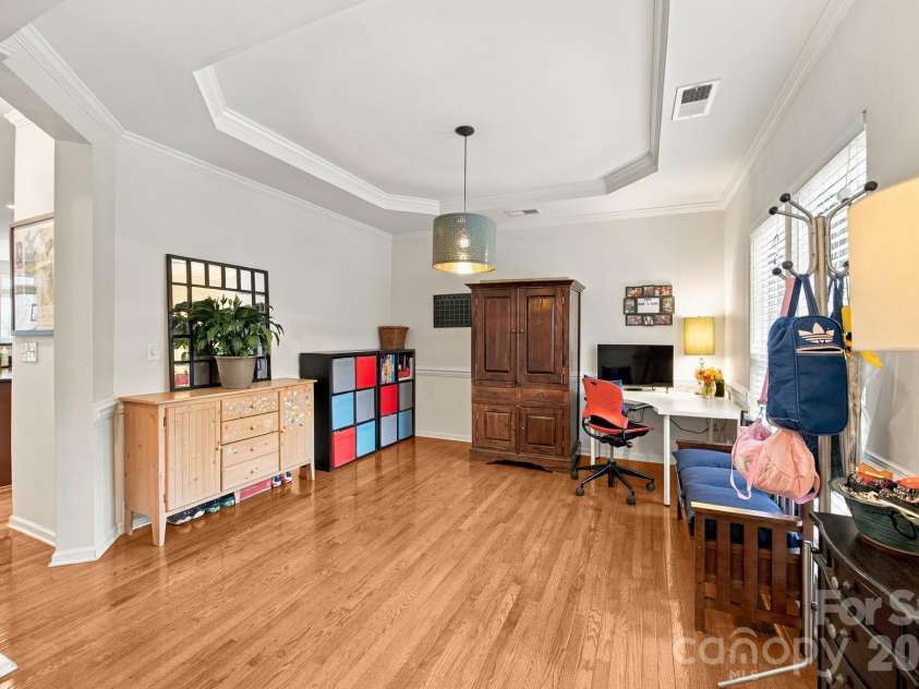 409 Armour Street, Davidson, NC 28036.  MLS# CAR4426934, YatesRealty ID 55738. 