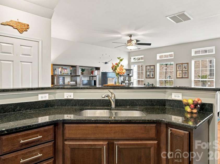 409 Armour Street, Davidson, NC 28036.  MLS# CAR4426934, YatesRealty ID 55738. 