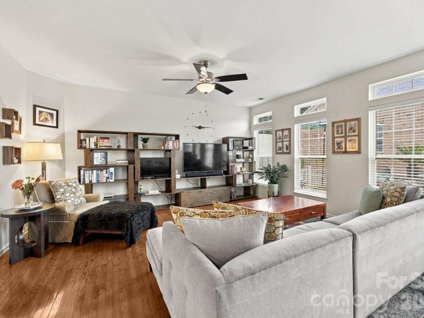 409 Armour Street, Davidson, NC 28036.  MLS# CAR4426934, YatesRealty ID 55738. 