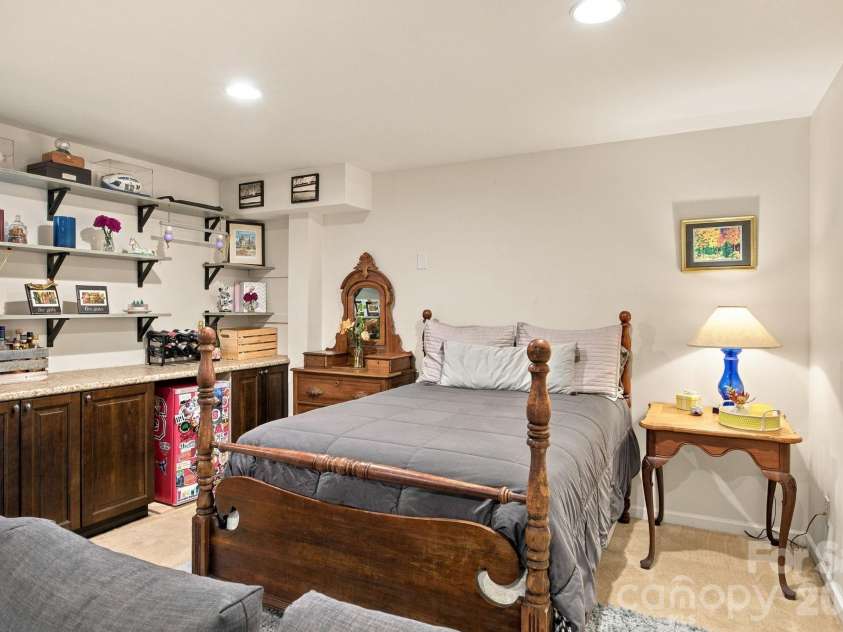 409 Armour Street, Davidson, NC 28036.  MLS# CAR4426934, YatesRealty ID 55738. 