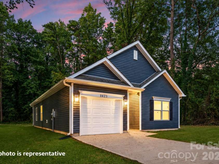 2712 Glendale Avenue, Kannapolis, NC 28081.  MLS# CAR4425555, YatesRealty ID 55739. 
