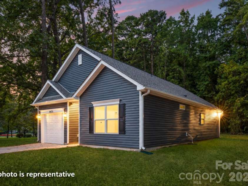 2712 Glendale Avenue, Kannapolis, NC 28081.  MLS# CAR4425555, YatesRealty ID 55739. 