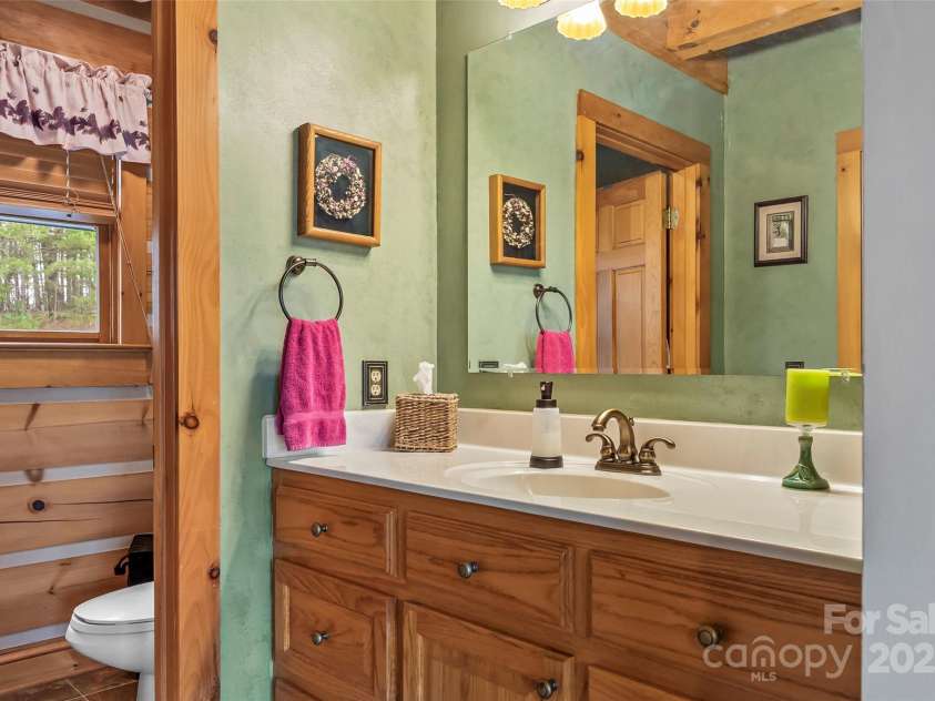 1815 Waterford Way, Morganton, NC 28655.  MLS# CAR4235599, YatesRealty ID 5574. 