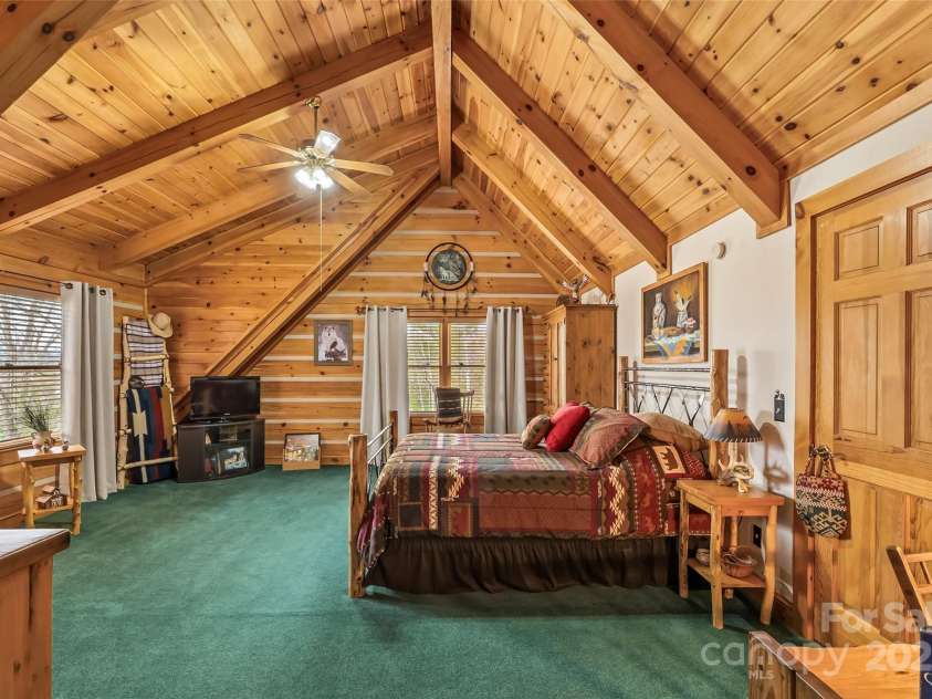 1815 Waterford Way, Morganton, NC 28655.  MLS# CAR4235599, YatesRealty ID 5574. 