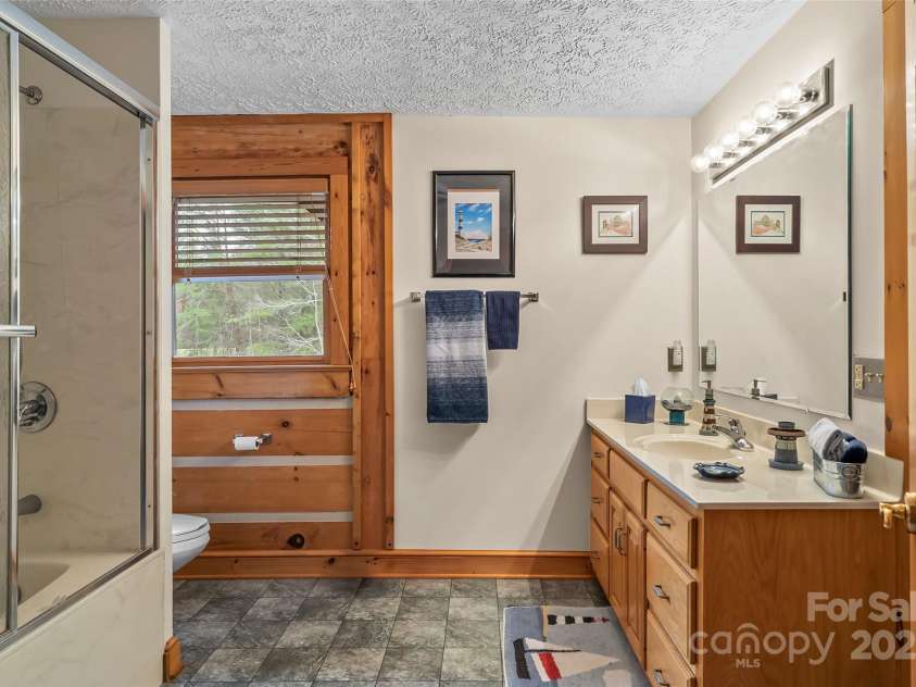 1815 Waterford Way, Morganton, NC 28655.  MLS# CAR4235599, YatesRealty ID 5574. 