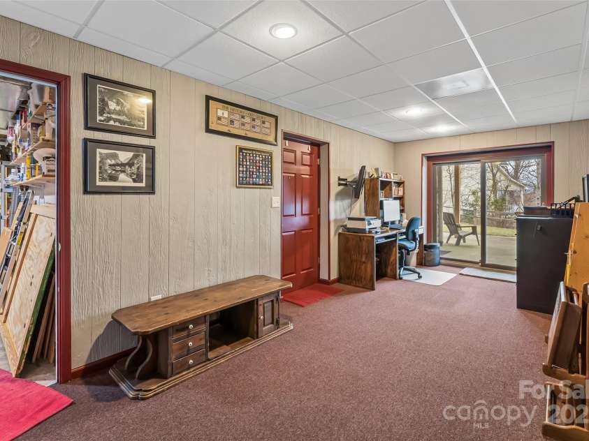 1815 Waterford Way, Morganton, NC 28655.  MLS# CAR4235599, YatesRealty ID 5574. 