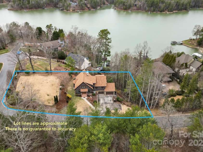 1815 Waterford Way, Morganton, NC 28655.  MLS# CAR4235599, YatesRealty ID 5574. 