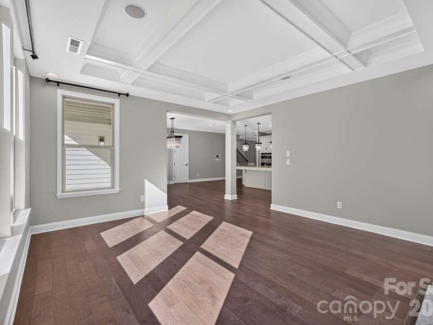 10537 Black Locust Lane, Charlotte, NC 28215.  MLS# CAR4424736, YatesRealty ID 55742. 