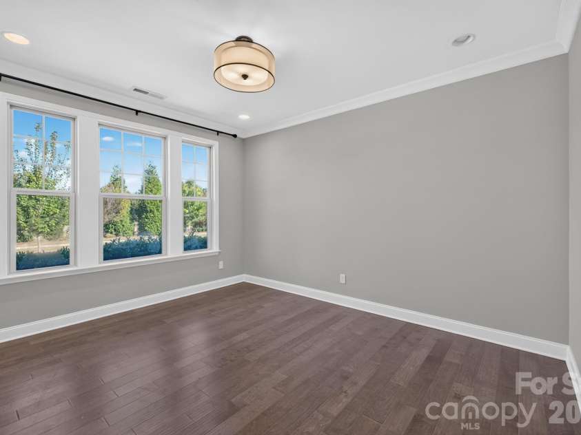 10537 Black Locust Lane, Charlotte, NC 28215.  MLS# CAR4424736, YatesRealty ID 55742. 