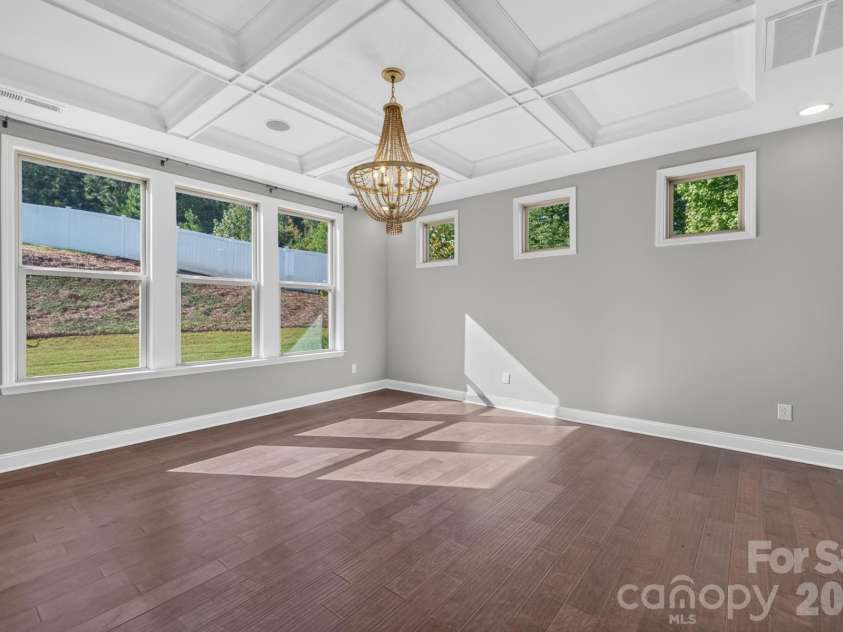 10537 Black Locust Lane, Charlotte, NC 28215.  MLS# CAR4424736, YatesRealty ID 55742. 