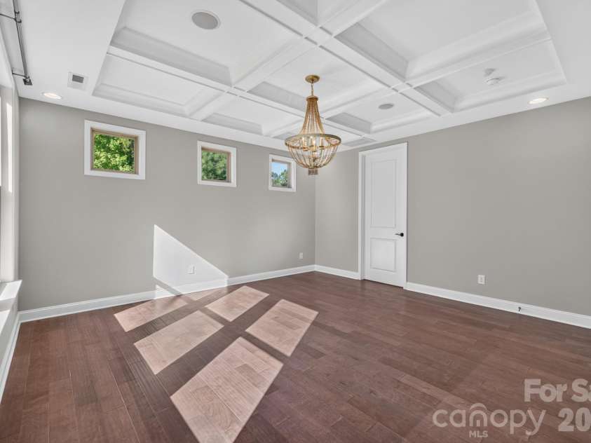 10537 Black Locust Lane, Charlotte, NC 28215.  MLS# CAR4424736, YatesRealty ID 55742. 