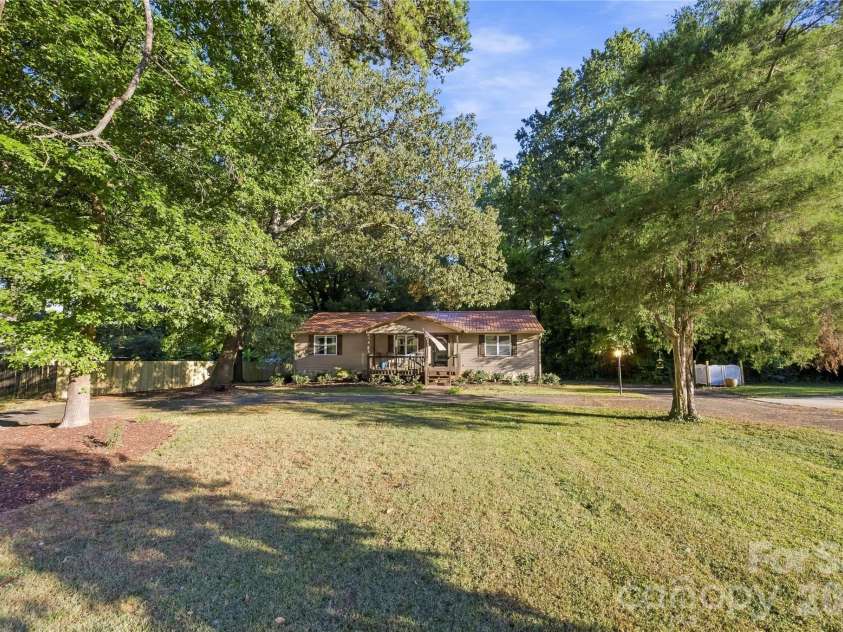 7316 Neal Road, Charlotte, NC 28262.  MLS# CAR4422857, YatesRealty ID 55743. 