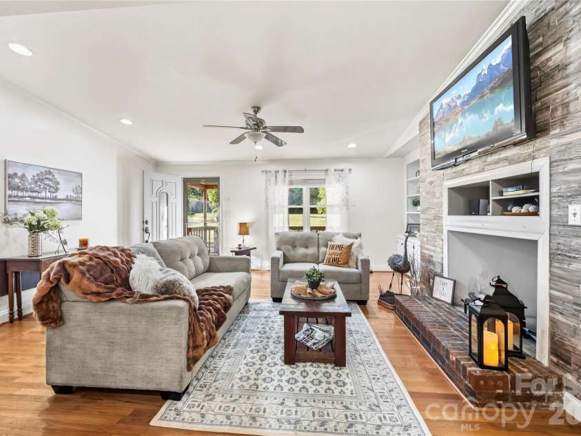 7316 Neal Road, Charlotte, NC 28262.  MLS# CAR4422857, YatesRealty ID 55743. 