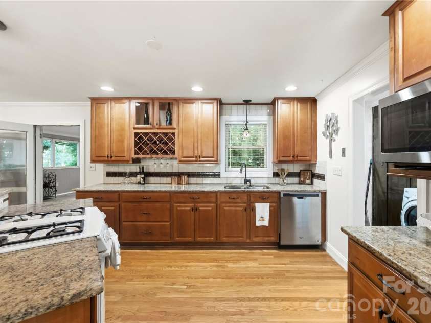 7316 Neal Road, Charlotte, NC 28262.  MLS# CAR4422857, YatesRealty ID 55743. 