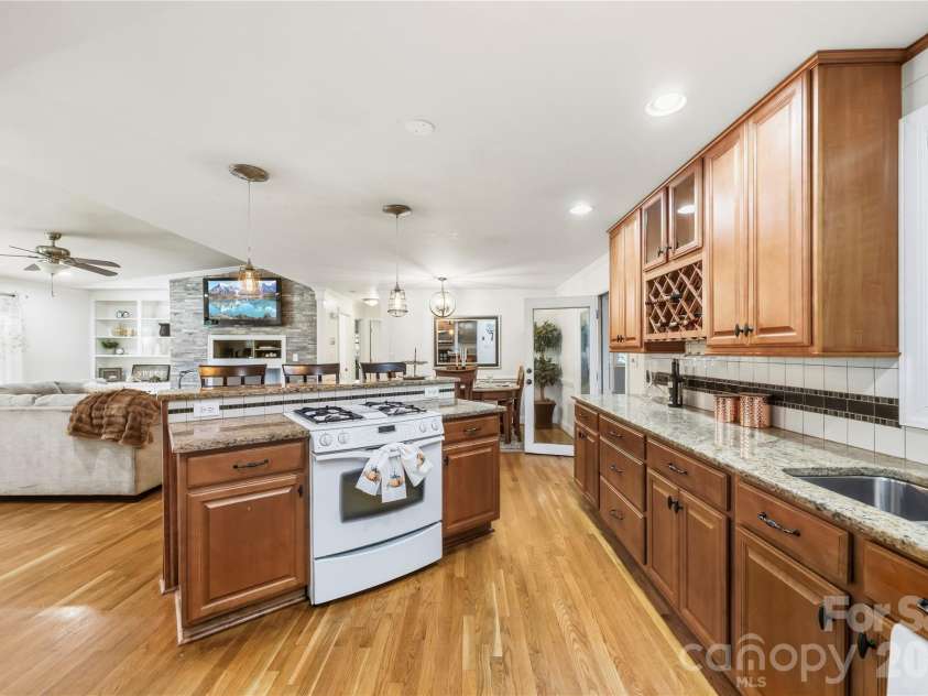 7316 Neal Road, Charlotte, NC 28262.  MLS# CAR4422857, YatesRealty ID 55743. 