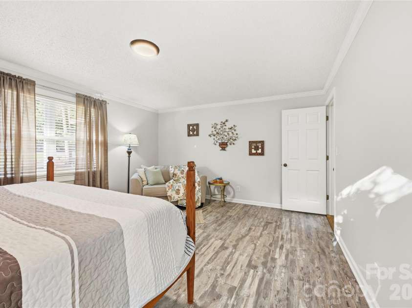 7316 Neal Road, Charlotte, NC 28262.  MLS# CAR4422857, YatesRealty ID 55743. 