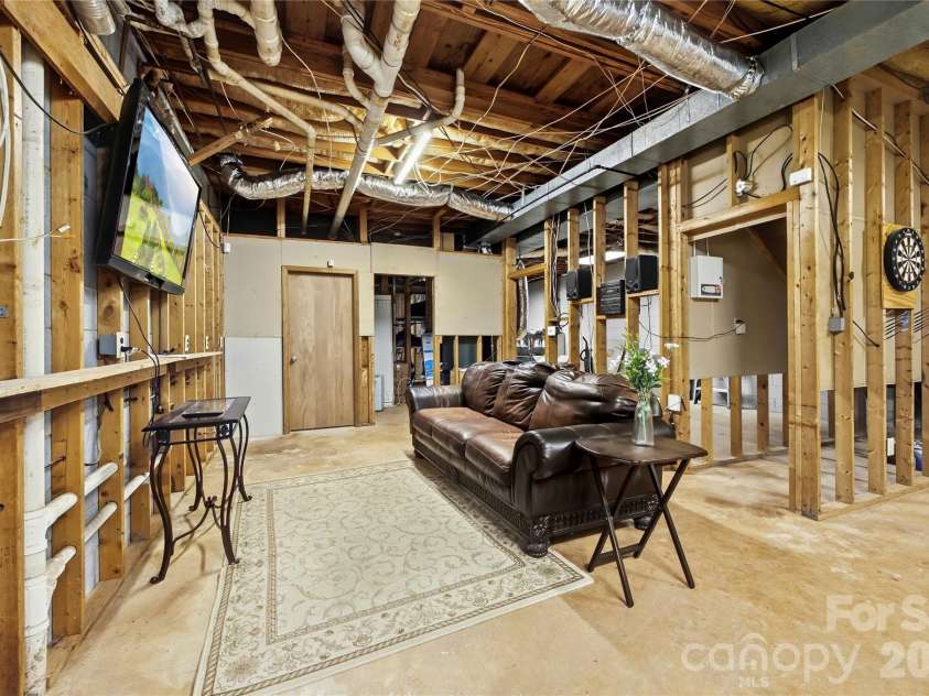7316 Neal Road, Charlotte, NC 28262.  MLS# CAR4422857, YatesRealty ID 55743. 
