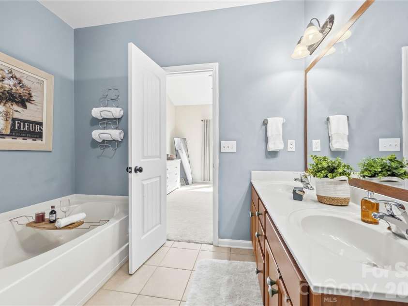 615 School House Lane, Fort Mill, SC 29708.  MLS# CAR4422689, YatesRealty ID 55744. 