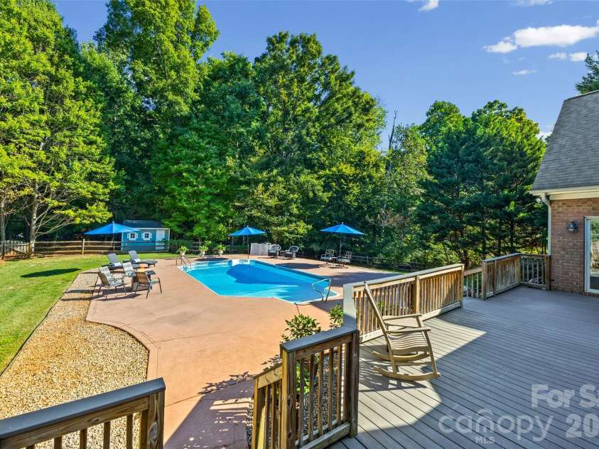 131 Summerfield Court, Lake Wylie, SC 29710.  MLS# CAR4422916, YatesRealty ID 55745. 