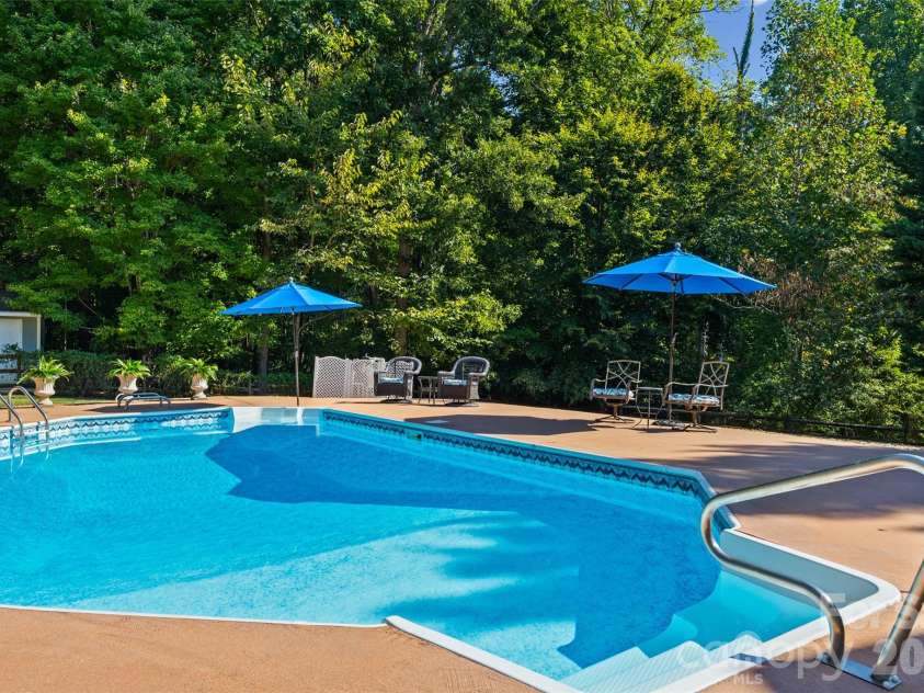 131 Summerfield Court, Lake Wylie, SC 29710.  MLS# CAR4422916, YatesRealty ID 55745. 