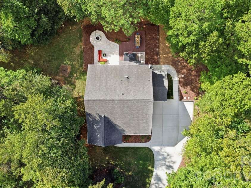 5409 Cotton Top Court, Waxhaw, NC 28173.  MLS# CAR4432664, YatesRealty ID 55748. Surrounded by trees!
