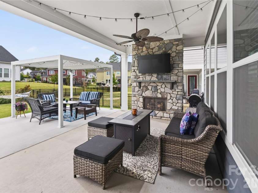 2419 Paddlers Cove Drive, Clover, SC 29710.  MLS# CAR4417479, YatesRealty ID 55749. 