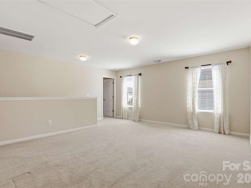 161 Hidden Lakes Road, Statesville, NC 28677.  MLS# CAR4351997, YatesRealty ID 5575. 