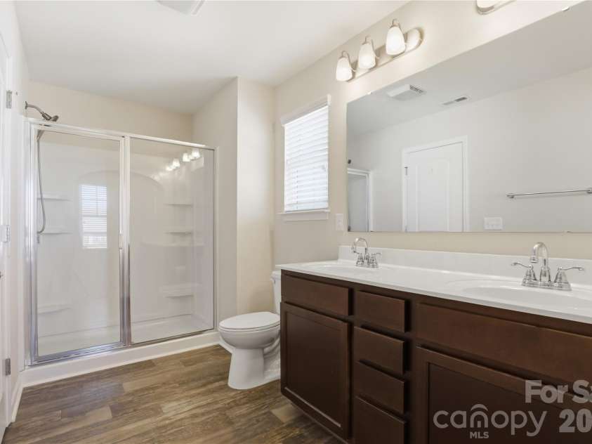 161 Hidden Lakes Road, Statesville, NC 28677.  MLS# CAR4351997, YatesRealty ID 5575. 
