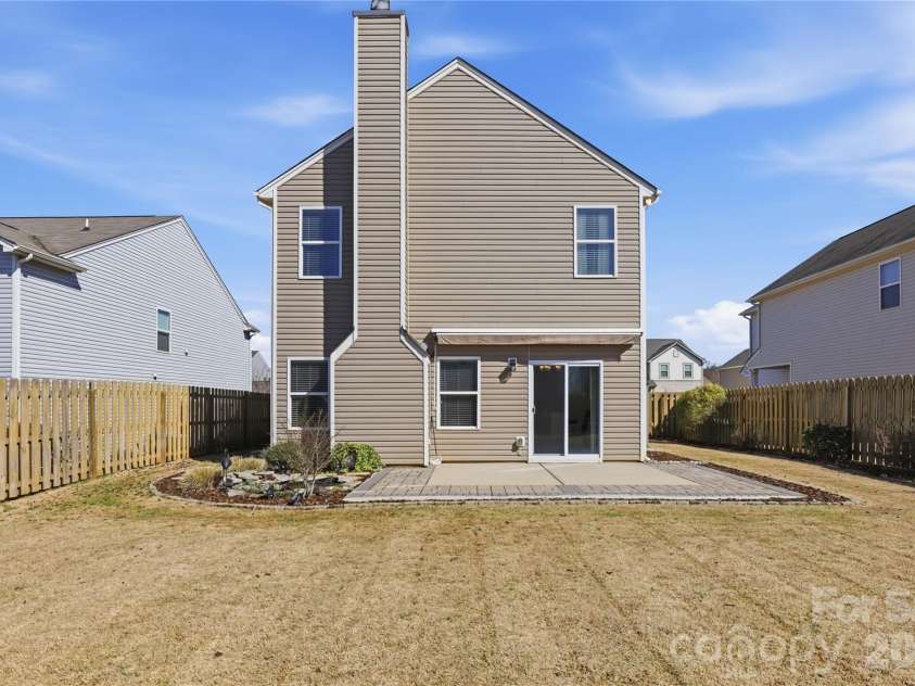 161 Hidden Lakes Road, Statesville, NC 28677.  MLS# CAR4351997, YatesRealty ID 5575. 