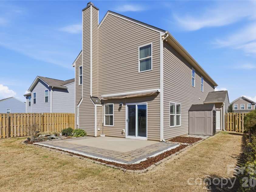 161 Hidden Lakes Road, Statesville, NC 28677.  MLS# CAR4351997, YatesRealty ID 5575. 