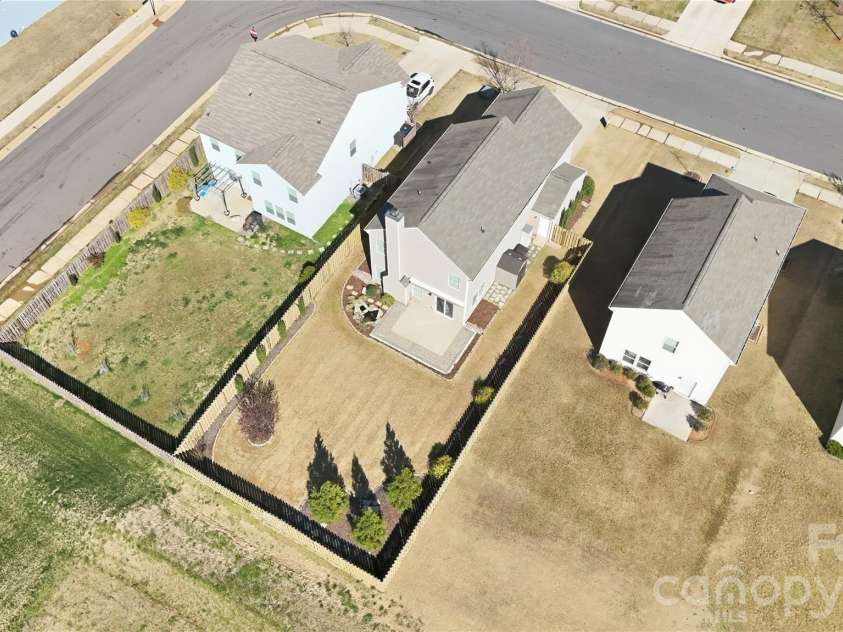 161 Hidden Lakes Road, Statesville, NC 28677.  MLS# CAR4351997, YatesRealty ID 5575. 