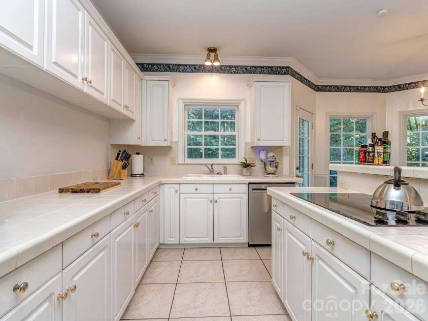 5410 Flowering Dogwood Lane, Charlotte, NC 28270.  MLS# CAR4431921, YatesRealty ID 55750. 