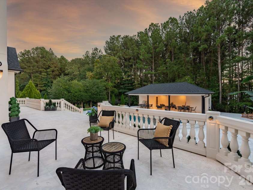 1704 Funny Cide Drive, Waxhaw, NC 28173.  MLS# CAR4414132, YatesRealty ID 55751. 
