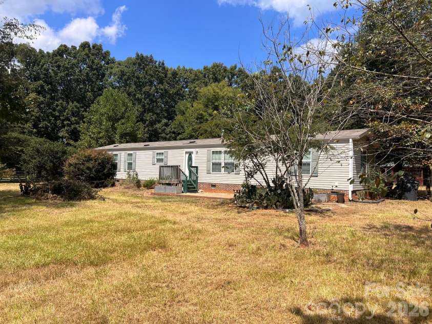 230 Squirrel Run, Salisbury, NC 28146.  MLS# CAR4432573, YatesRealty ID 55755. 