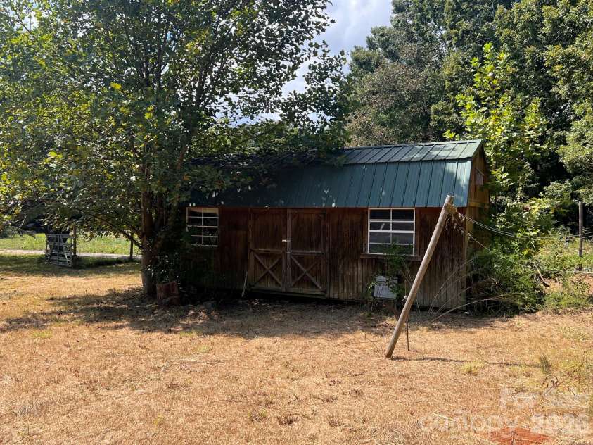 230 Squirrel Run, Salisbury, NC 28146.  MLS# CAR4432573, YatesRealty ID 55755. 