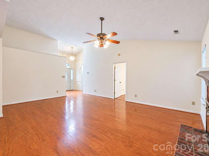 1089 Weddington Woods Street, Concord, NC 28027.  MLS# CAR4433000, YatesRealty ID 55757. 